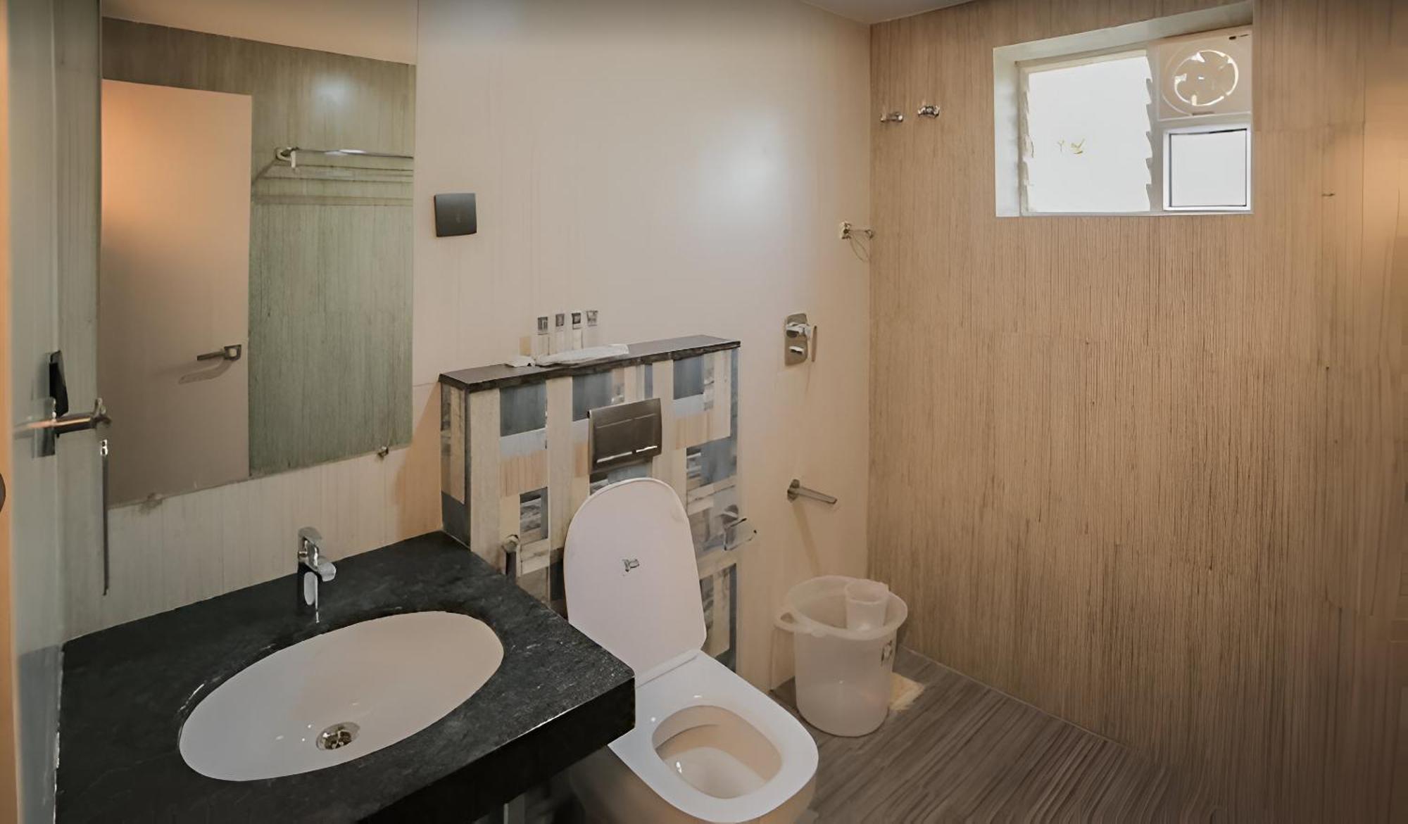 Pph Royal Gs Comforts Opp Mall Of Asia Bangalore Ngoại thất bức ảnh