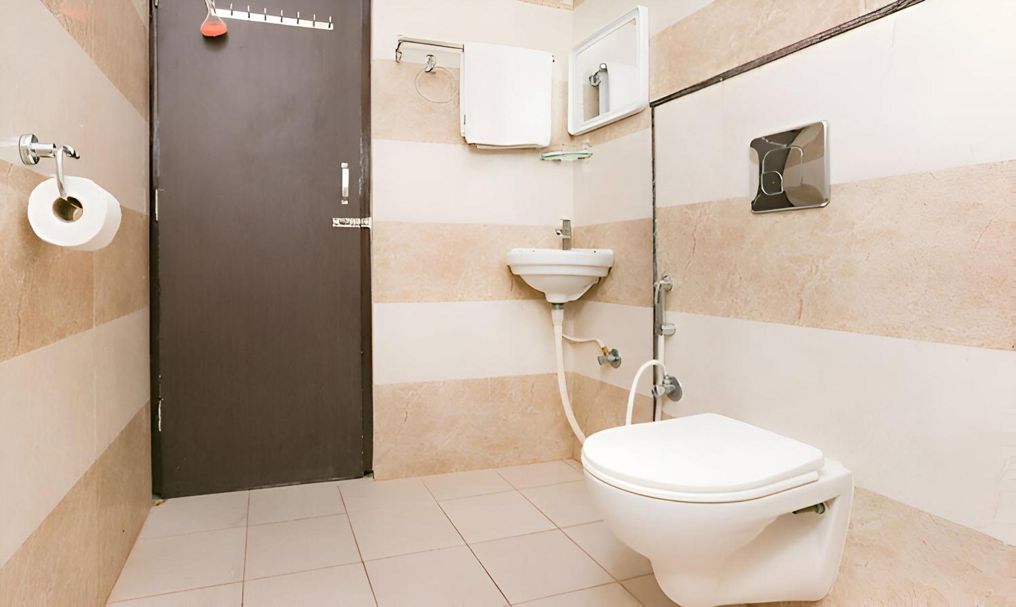 Pph Royal Gs Comforts Opp Mall Of Asia Bangalore Ngoại thất bức ảnh