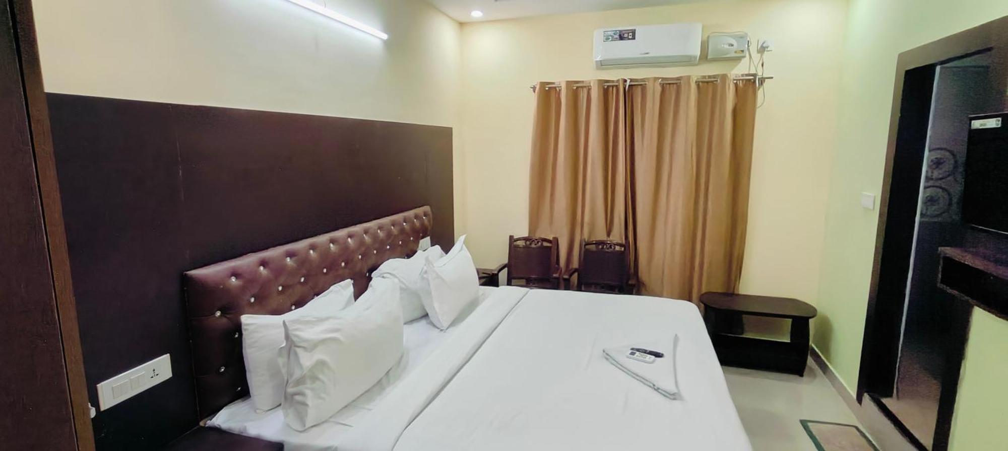 Pph Royal Gs Comforts Opp Mall Of Asia Bangalore Ngoại thất bức ảnh